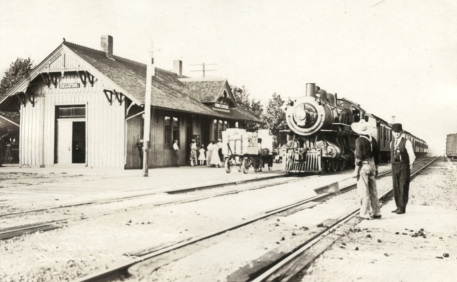 Decatur Depot and train